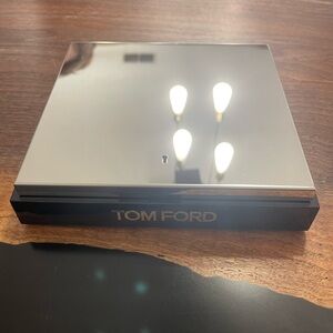 EUC TOM FORD DISPLAY PEDESTAL